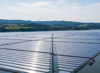 Pływające farmy fotowoltaiczne – Nowa era OZE na polskich zbiornikach