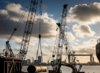 Budowa terminala FSRU w Gdańsku – Czy marzec przyniesie przełom w dostawach?